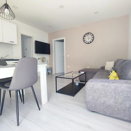 Apartament Garden Sutomiscica Zewnętrze zdjęcie