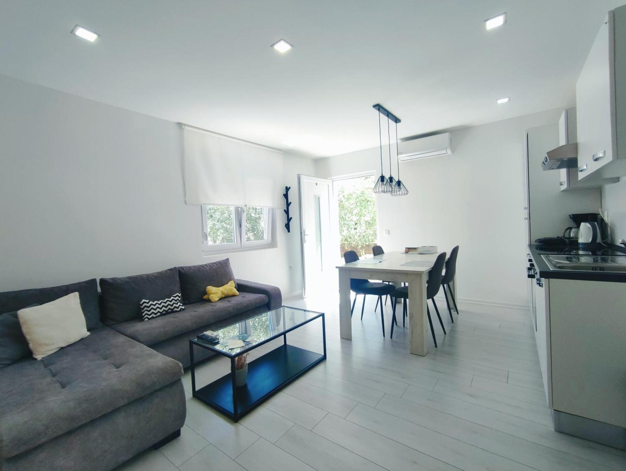 Apartament Garden Sutomiscica Zewnętrze zdjęcie