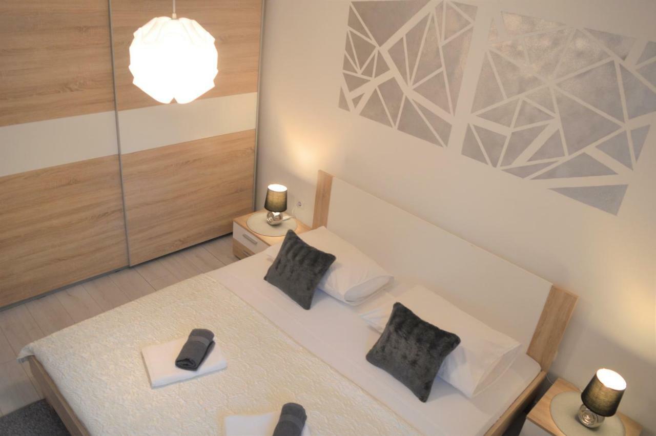 Apartament Garden Sutomiscica Zewnętrze zdjęcie
